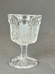 EAPG John B. Higbee Glass Co. DELTA aka CANADIAN THISTLE 3 ½” Wine Glass c. 1911