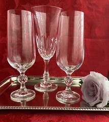Vintage Champagne Flutes /Wine Glasses, 1 Kimberly & 2 Claudia’s. Beautiful !!
