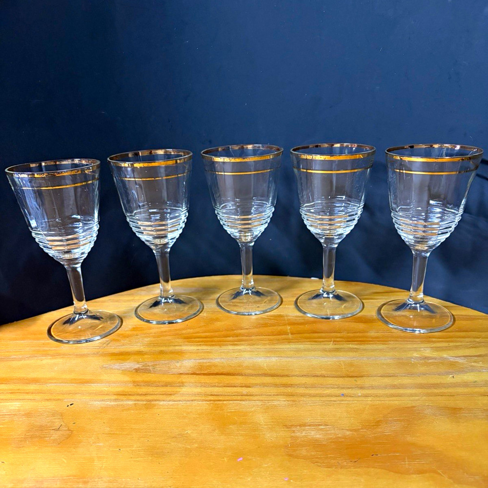 Set of 5 Clear Glass Wine Goblets w/ Gold Rim Decorative 7 in Stemmed