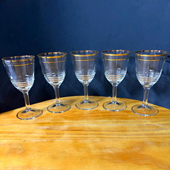 Set of 5 Clear Glass Wine Goblets w/ Gold Rim Decorative 7 in Stemmed