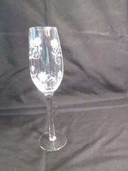 Beautiful Champagne Flute – Etched Floral Design – 8 oz