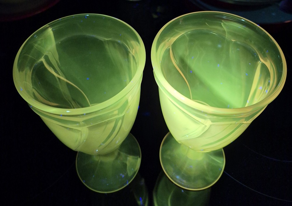 Noritake SWEET SWIRL CRANBERRY Iced Tea Goblets Glasses 7 3/8″ Set of 2