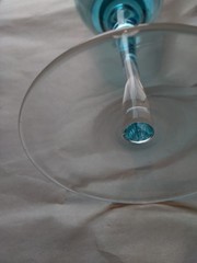 Beautiful Hand Blown Captured Bubble Turquoise Blue Wine Goblet 9.25 X 3.25 EUC