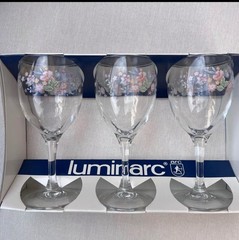 Vintage Luminarc Victoria Design Floral Wine Glasses Set of 3 Made In France
