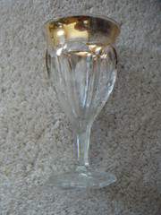 INDIANA GLASS ANTIQUE EAPG PANELED HEATHER CORDIAL – GOLD RIM INTAGLIO DESIGN