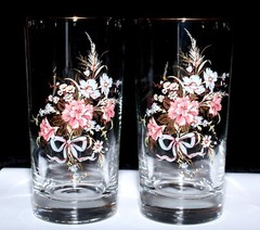 2 Floral West Virginia Drinking Glasses