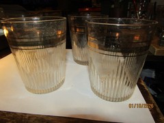 Set of 4 MCM Art Deco Glass 8oz Gold Trim Barware Cocktail Glasses 3 x 3.25
