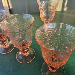 4 Beautiful Pink Heavy Glass Entertaining Goblets