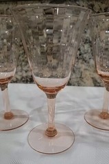 4 Vintage Pink Glass Paneled Optic Stemmed Goblet Glasses 8 Ounce 6 5/8″ Excell