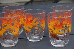 (5) Vintage 11 Ounce Glass Water Tumblers Orange Silhouette Autumn Leaf Leaves