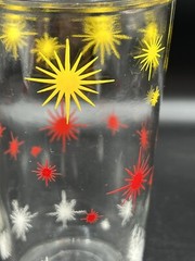 VTG MCM Atomic Anchor Hocking Starburst Yellow Red White Glass Tumbler 7.5”