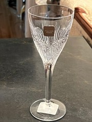 Waterford Monique Lhuillier Fleur Crystal Wine Glass New