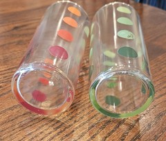 Vintage MCM 2 Libbey Polka Dot Glass Tumblers 1 green 1 red