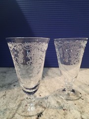 Fostoria Romance Bow & Flowers 4.5″ Etched Juice Footed Glasses, 2 PC