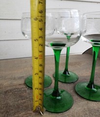Set of 4 Rhine Wine Flared Emerald CRISTAL D’ARQUES-DURAND 6⅜” Etched Grapes 🎄