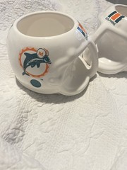 2 TWOMiami Dolphin Vintage Helmet Mugs 1986 NFL Officially Licensed. Small Chip