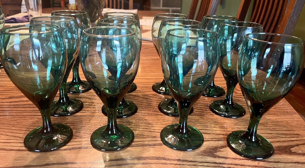 VTG Libby Juniper Green Water Wine Goblets Set Of 12 Glass Teardrop Gold Rim