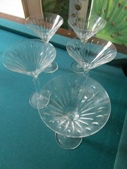 Martini Glasses Set Of 5 Vertical Cut, Waiving Design Set Of 2 -Pic 1
