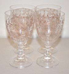 Small 8 oz Clear Crystal Wine Glasses With Gold Etching Set of 4