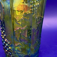 vintage Indiana Glass Company Iridescent «Harvest Grape» tumbler «Harvest Blue»