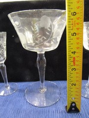 VTG LOT OF 24 ETCHED FLORAL PANELED CRYSTAL STEMWARE COGNAC CORDIAL (EZS002384)