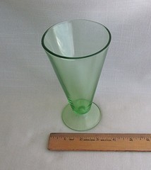 Vintage Green Uranium Depression Glass Footed Tumbler Drinking Glass 6″ Glows
