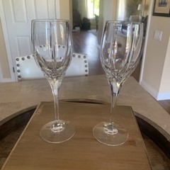 Vintage Boxed Set of 2 Mikasa Crystal MOONBEAMS Wine Glasses