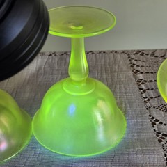 Set of 4 Fenton Yellow Topaz Vaseline Stretch Glass Sherbet Glow Glasses
