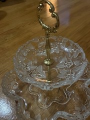 Beautiful Crystal 2 Tier dessert stand
