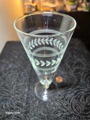 (1) Vintage Footed Pilsner Etched Glass Stripe & Laurel Band, 7-1/4 in. Clear