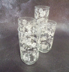 Libbey White Flower Design 12 oz Drinking Glasses Set of 4