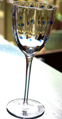 Vtg 8″ CLEAR WAVED OPTIC PANEL w BLUE POLKA DOTS WATER GOBLET GLASS Hand Blown