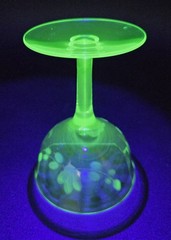 Vtg. Uranium Depression Glass Etched Floral Pattern Cordial/Champaign Glass 4″