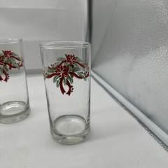Tienshan China Poinsettia and Ribbon Tumbler Glass, 14oz, 6 1/4″T Fairfield 4pc