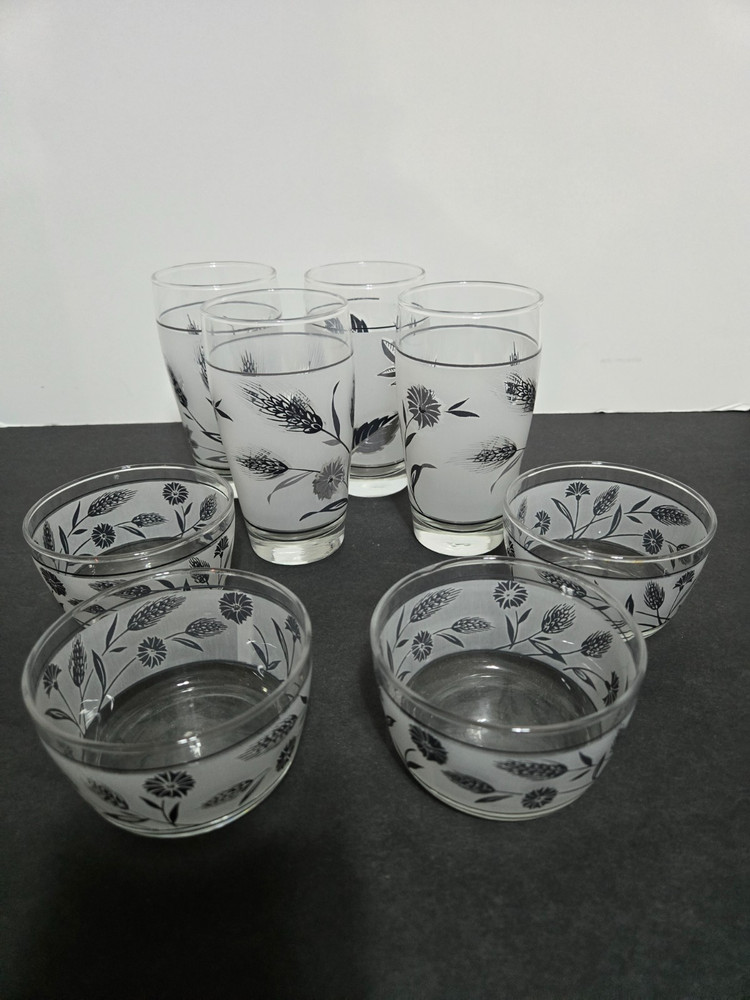Libbey Glass Company Silver Frosted Wheat Tumbler & Fruit/Dessert Bowl Set