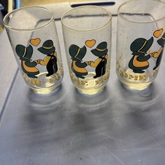 Welcome Friends Drink – Anchor Hocking Drinking glasses – 1988 Set of 3