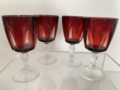 Cristal D’Arques Durand Gothic Cordials Ruby Red Cut To Clear Set of (4) 3-1/4″