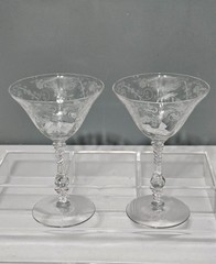 2 Cambridge Elaine Etched Tall Champagne Sherbet Crystal Glasses Stem 3121