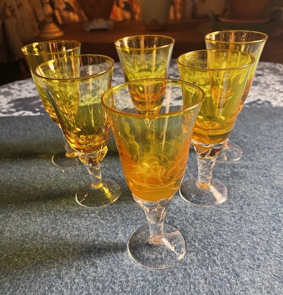 VTG Set Of 6 Golden Amber Twisted Stem Clear Bottom Cordial/Liqueur/Glasses