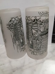 Pair Of Hazel Atlas Colonial Homestead Frosted Drinking Glasses 1960s Fireplace