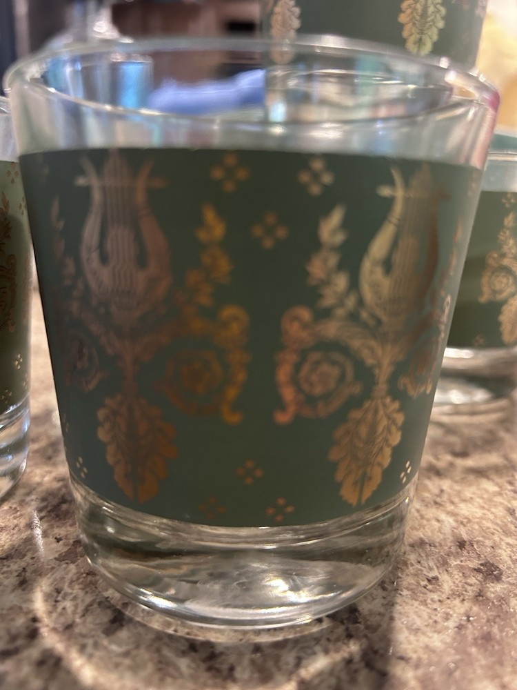 VTG. Jeanette Whiskey Shot Glasses and Tumbler Green and Gold