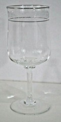 Lenox Moonspun 6 1/4″ Wine Glass Hand Etched Platinum Trim Perfect unused