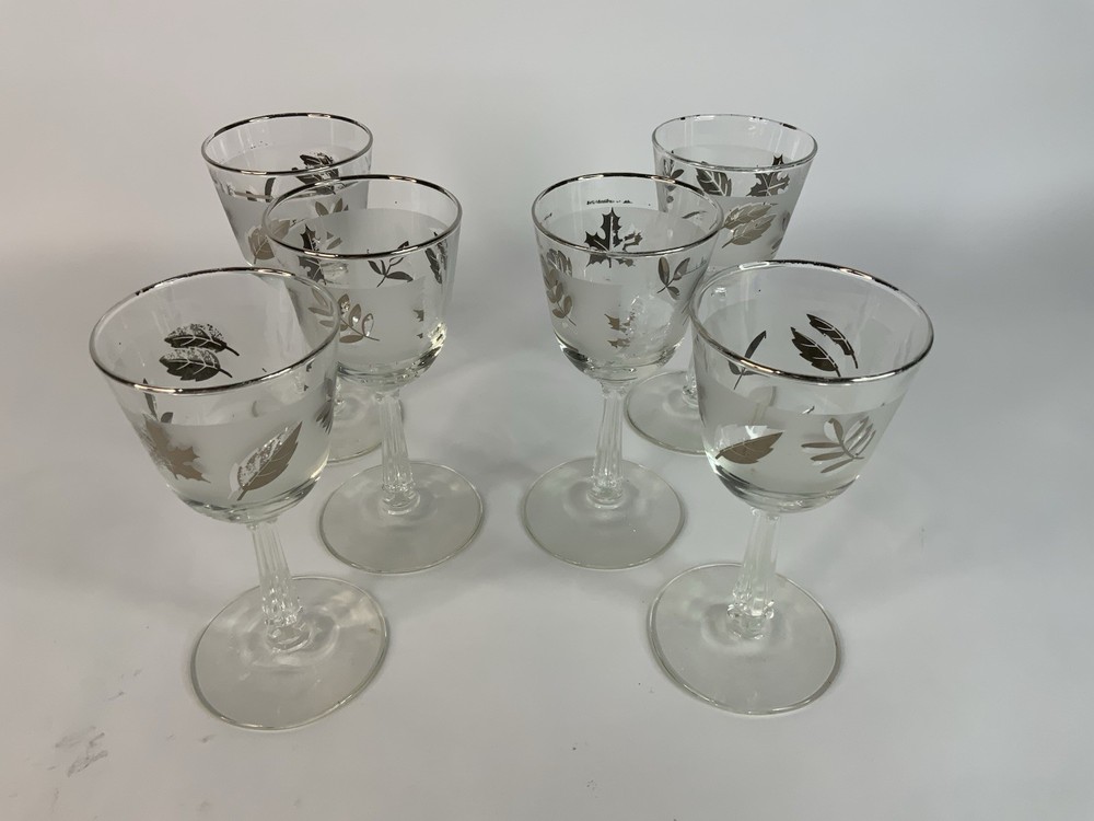 Vintage Libbey Frosted Silver Leaf Set of 6 Wine Glasses 5 3/4″ H. 4 oz Capacity