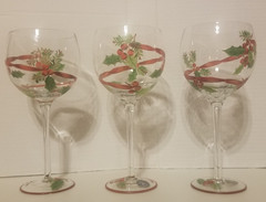 Block Vintage Christmas Wine Glasses Holly Hand Painted Festive Ribbon Goblets 3