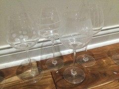 4 Mikasa Cheers Collection 21 oz White Wine Chardonnay Glass lines, dots vertica