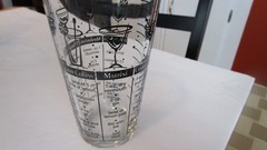 VINTAGE COLLECTIBLE LIBBEY GLASS FEATURING RECEIPES FOR COCKTAILS ON IT