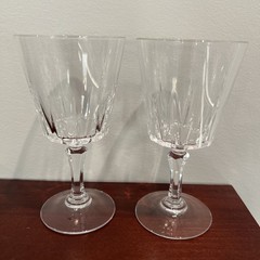 Set of 2 Cristal D’Arques Durand Versailles Crystal Wine Glasses- 5- 3/8 » tall