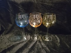 Set Of 3 Laura Crystal Allegro Colored Etched Balloon Wine Glasses