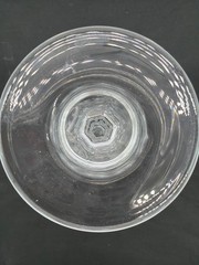 Cut Crystal Wine Glass With Intricate Starburst Design And Diamond-Cut Stem 6.25