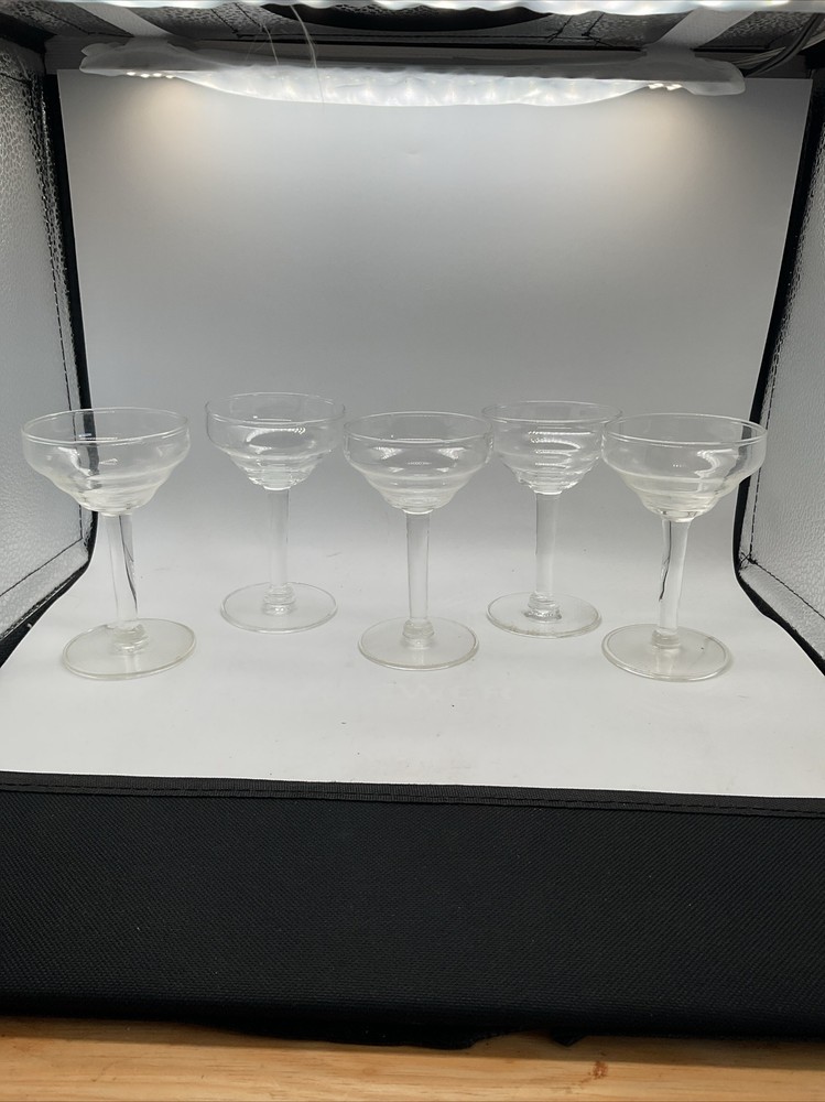 Clear Glass Bell Shape Liquor Cocktail Glasses – Lot Of 5 – 4 5/8″